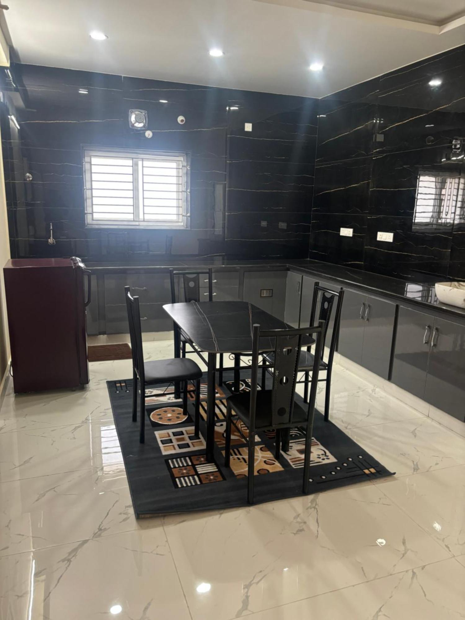 Nest Inn Homestay 蒂鲁帕蒂 外观 照片
