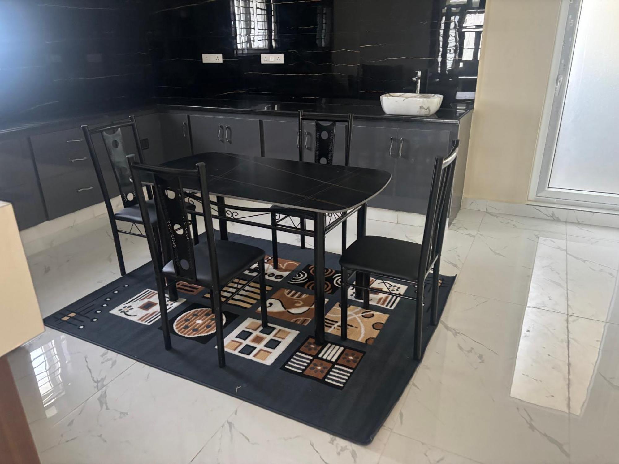 Nest Inn Homestay 蒂鲁帕蒂 外观 照片